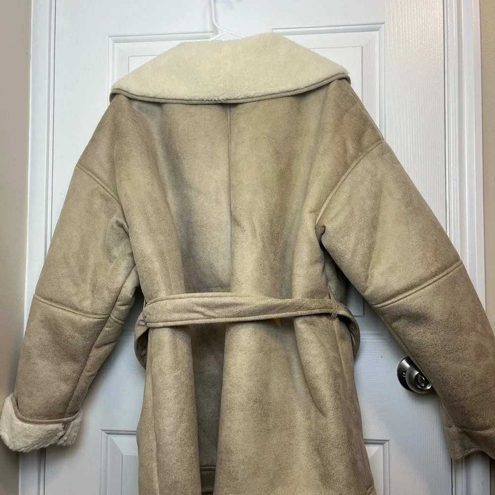 ⭐️ NWT Wild Fable Women's Shawl Collar Shearling Coat - Picture 5 of 7